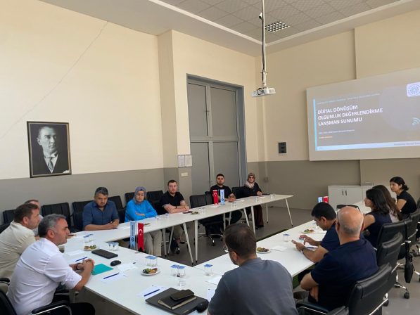GAÜN’DEN TEKSTİL SEKTÖRÜNÜN DİJİTAL DÖNÜŞÜMÜNE DESTEK