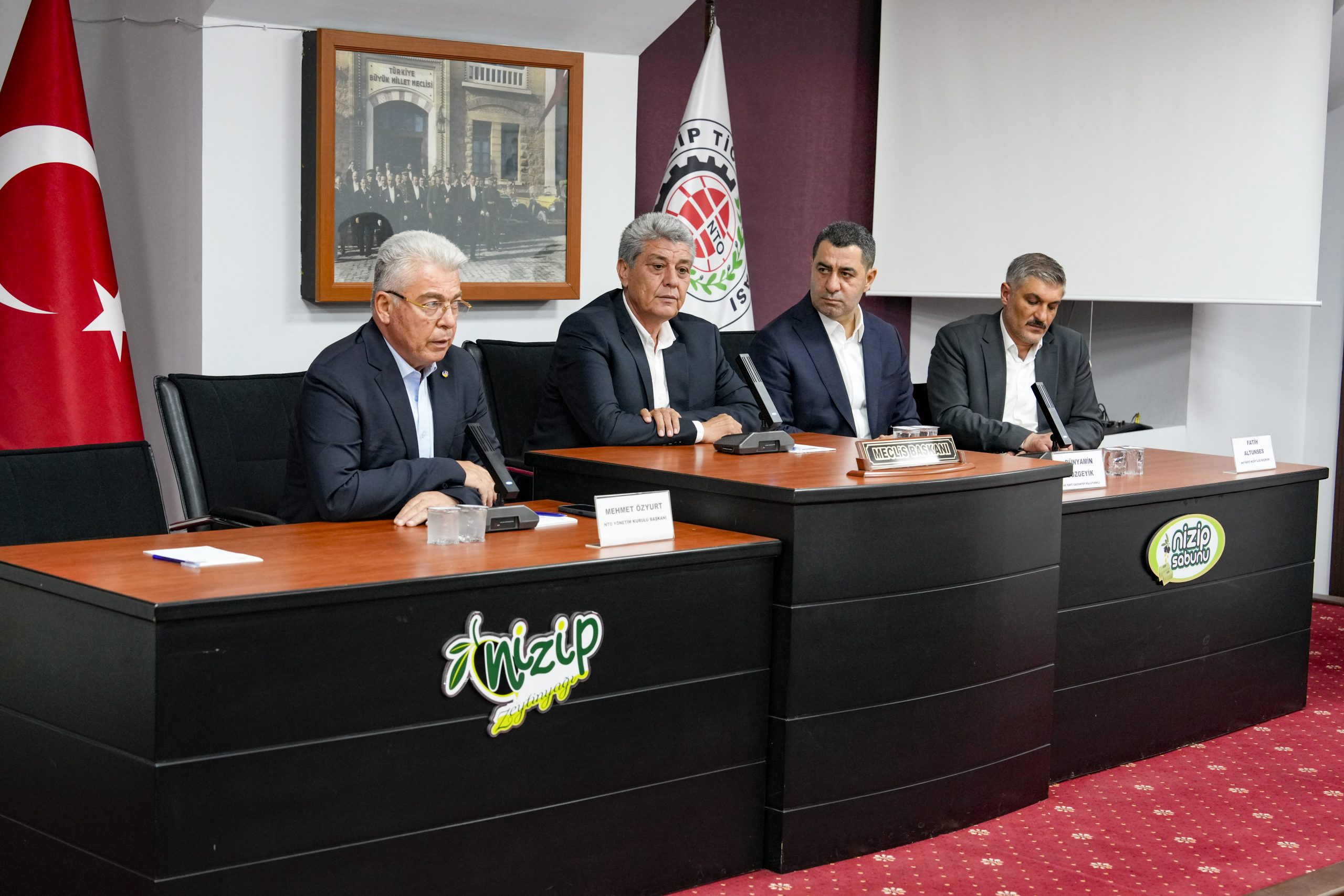 AK PARTİ GAZİANTEP MİLLETVEKİLİ BÜNYAMİN BOZGEYİK VE HEYETİNDEN NTO’YA ZİYARET