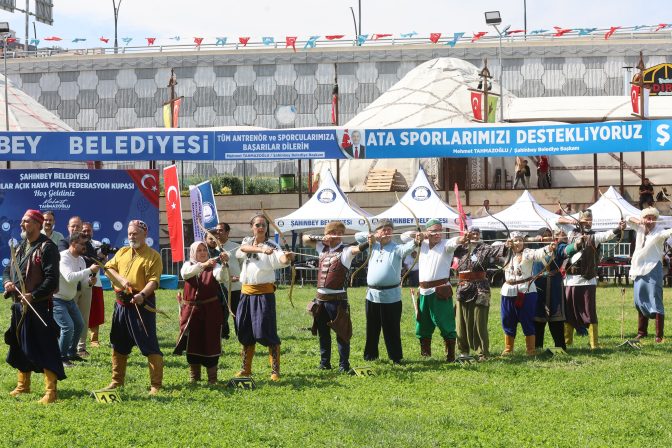 AKSAÇLILAR ŞAHİNBEY’DE OK ATTI